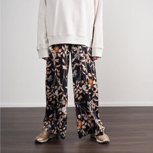 Christy Lynn Jade Silk Wide Leg Pant Black Cream Floral Sz S